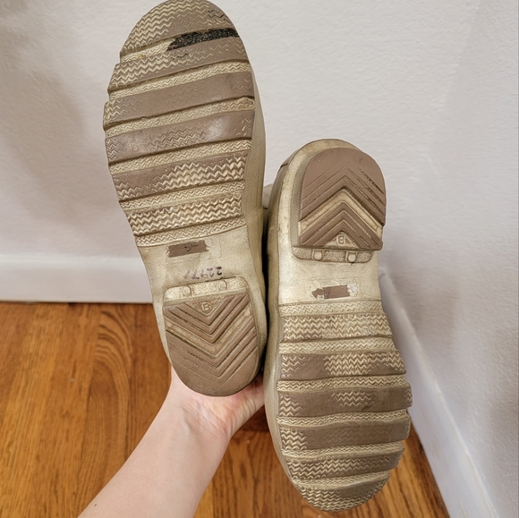 Hunter Tall Gold Rainboots Size 37/6 - Picture 5 of 13